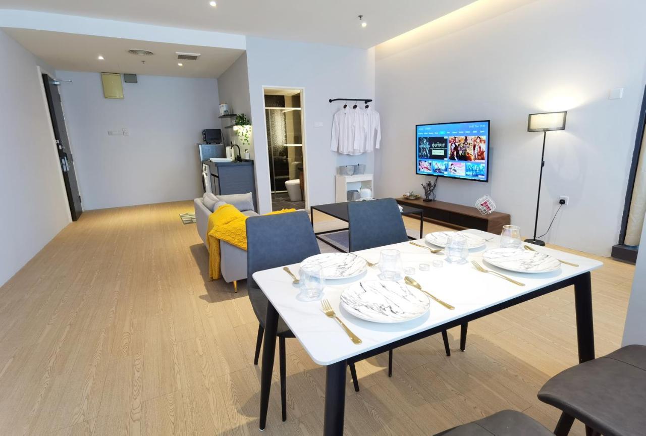 Apartment The Vogue @ Bangsar South Mid Valley